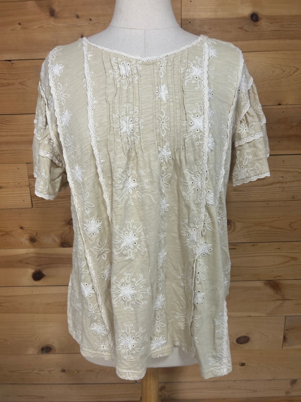 NWT Jaded Gypsy Twinkle in Your Eye Eyelet lace flutter sleeve cotton tee top